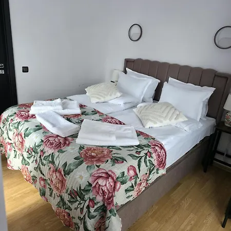 Flora Cozy